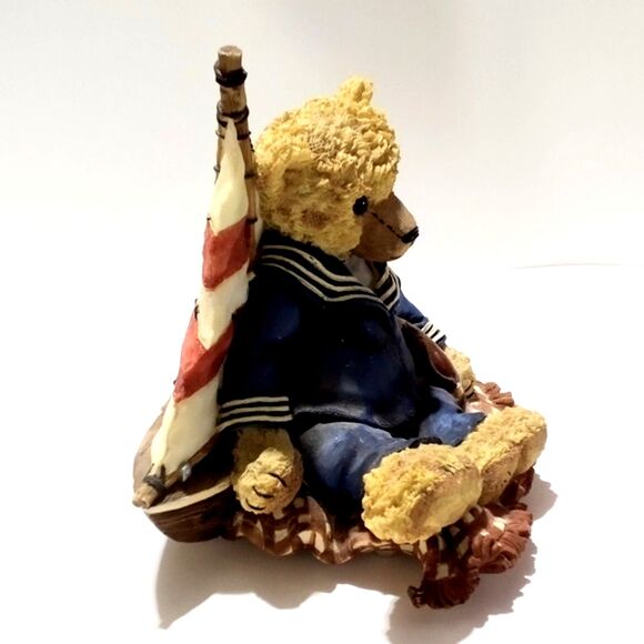 Vtg O’Well Musical Teddy Bear with Sailboat Resin Figurine "Getting to Know You” - Picture 2 of 6
